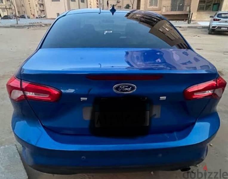 Ford Focus , 2021 , Connected 5D , Black Interior , Navy Blue exterior 2