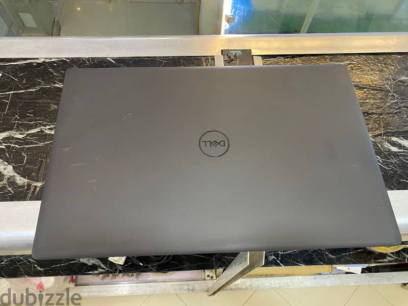 Dell Vostro 3510 laptop - 11th Intel core i7-1165G7, 8GB RAM 1