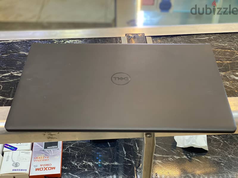 Dell Vostro 3510 laptop - 11th Intel core i7-1165G7, 8GB RAM 6