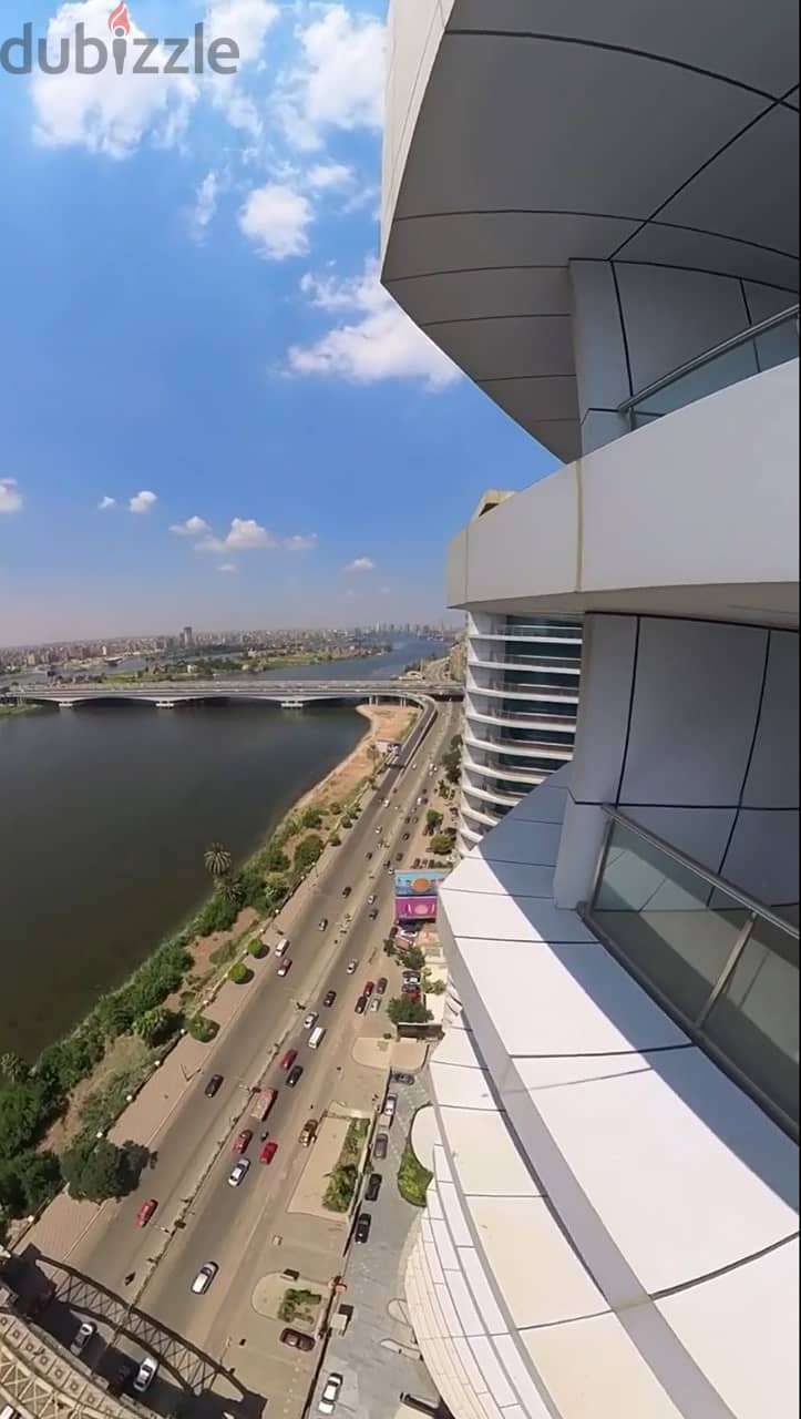 A very luxurious hotel apartment on the Nile with Hilton Maadi services, with the highest finishes, immediate receipt. The most luxurious apartment 5