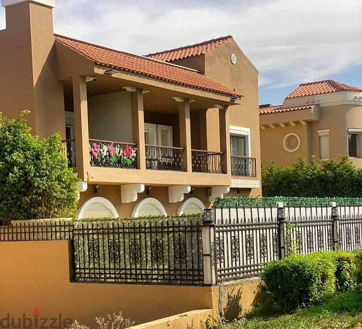Villa Townhouse with installment  For Sale in Hyde Park New Cairo 3
