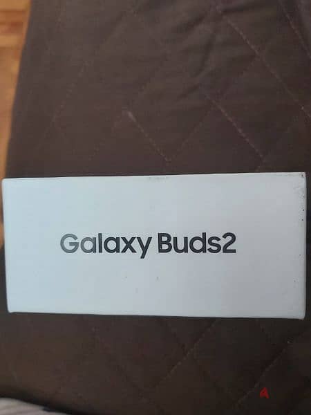 Galaxy Buds2 Samsung with silicone cover black 3