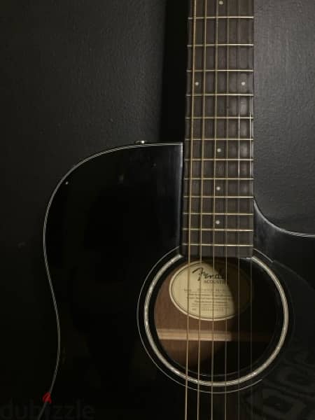 acoustic el guitar  حالتة ممتازة سبب البيع، عدم الحاجة 1