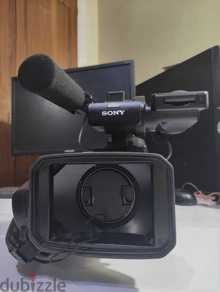 Sony DCR-SD1000E كاميرا بجميع مشتملاتها 1