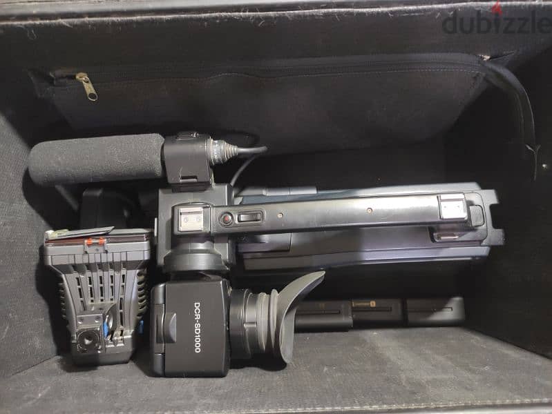 Sony DCR-SD1000E كاميرا بجميع مشتملاتها 15