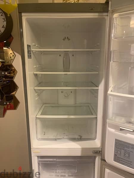 LG BOTTOM refrigerator 6