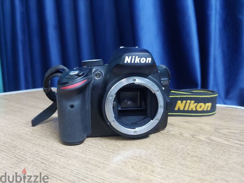 كاميرا نيكون D3200 لُقطة للبيع 2