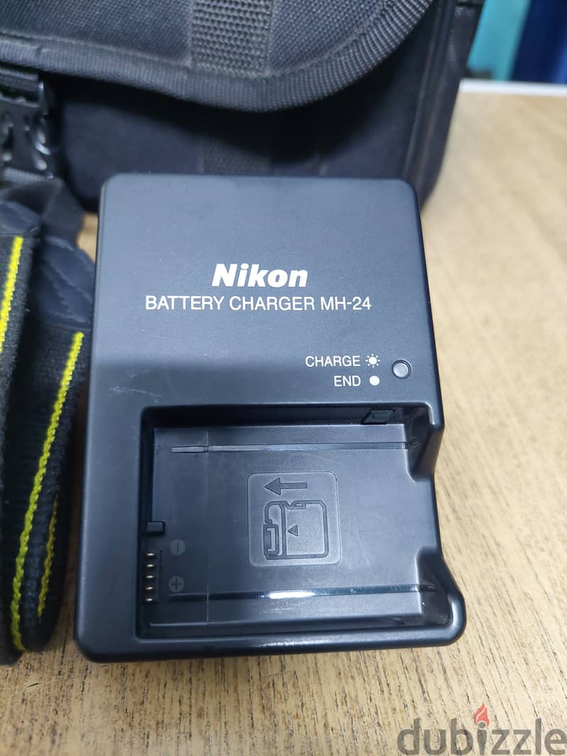 كاميرا نيكون D3200 لُقطة للبيع 8