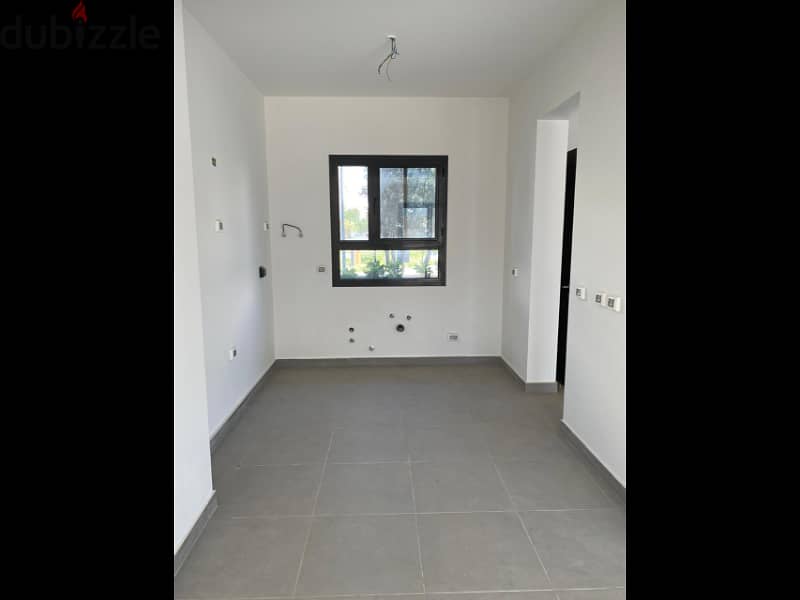 Town House  245m for rent in Al Burouj 5