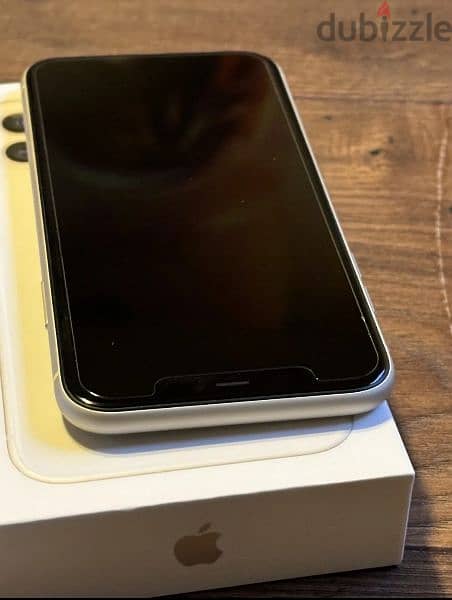 iphone 11 128gb like new 0