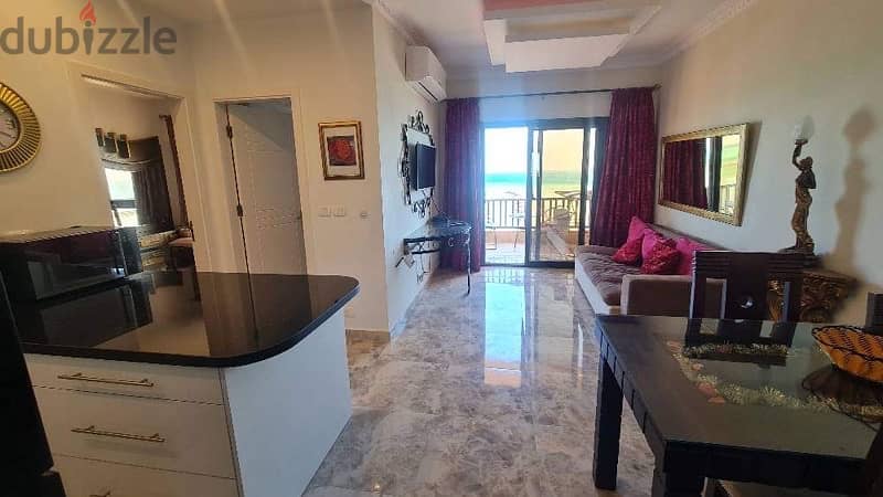 a seafront apartment for short term rent in Hurghada 4