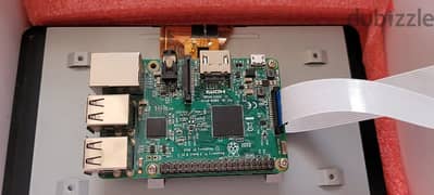 rasberry pi 7 inch touchscreen with a rasberry pi 3 motherboard 0