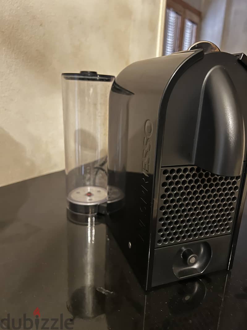 Nespresso U milk coffee machine| ماكينة قهوة نسبريسسو 1