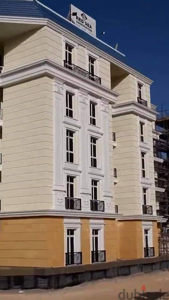 For sale in the Latin Quarter, an apartment of 240 meters, immediate receipt, finished, on the sea road, in the most distinguished projects of New Ala 6