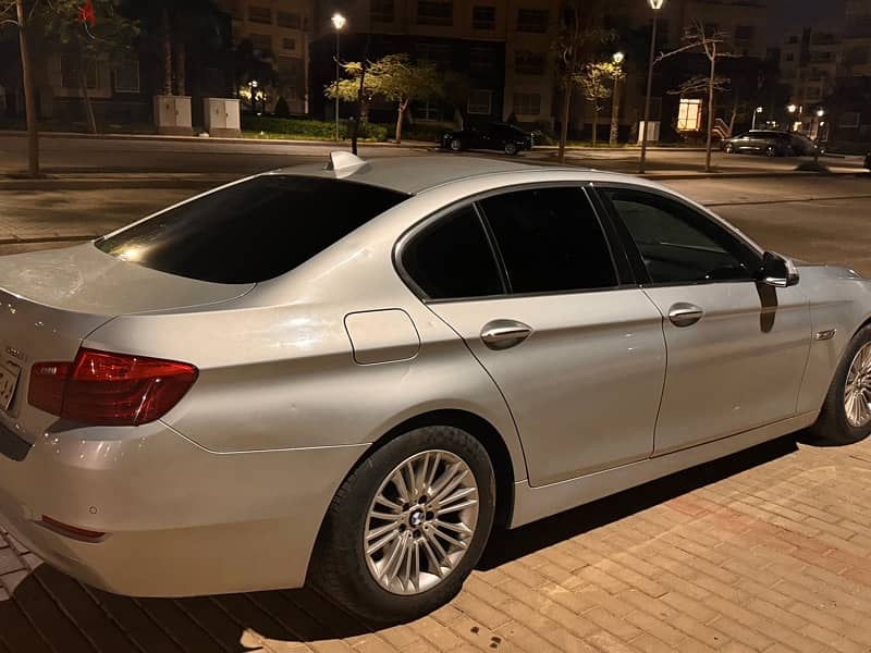 BMW 520i F10 facelift 8