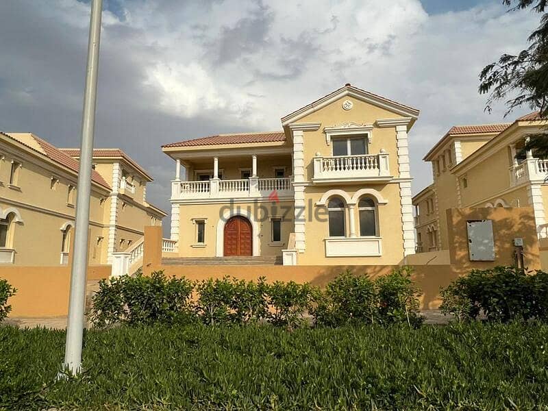 Villa for sale cheaper than its price in Hyde Park  Available villa in Ayed Park, Fifth Settlement, next to the American University 17