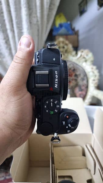 كاميرا نيكون Z5 مع لينس 24-70 f4 16