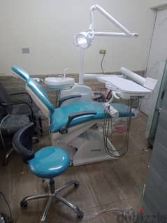 كرسي اسنان مستعمل ماركه بريتي للتواصل م محمد علي 01154244329 0