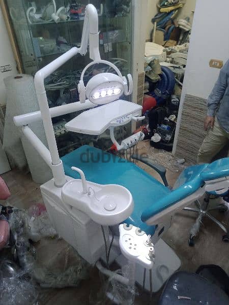 كرسي اسنان مستعمل ماركه بريتي للتواصل م محمد علي 01154244329 7