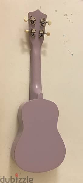 يوكليلي ukulele (جيتار صغير) للبيع 1