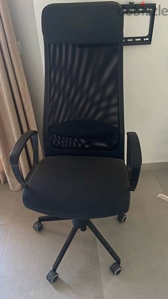 للبيع كرسي مدير من ايكيا استخدام شهرين 1