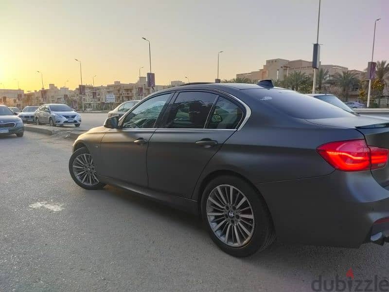 BMW 330i 12