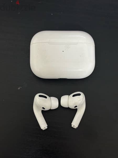 Airpods pro 1st generation + 5 cases 3