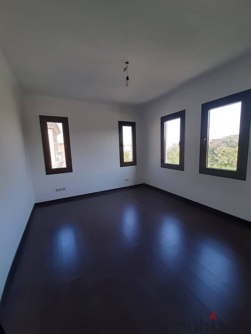 StandaloneVilla for rent in Mivida compound prime location 5 bedrooms 3