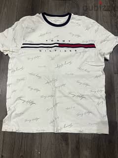 tommy tshirt size large