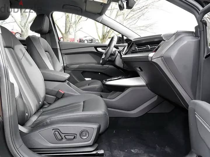 Audi Q4 e-tron Q4 40 e-tron *Matrix LED*MMI*Sports - Ghandur auto 6