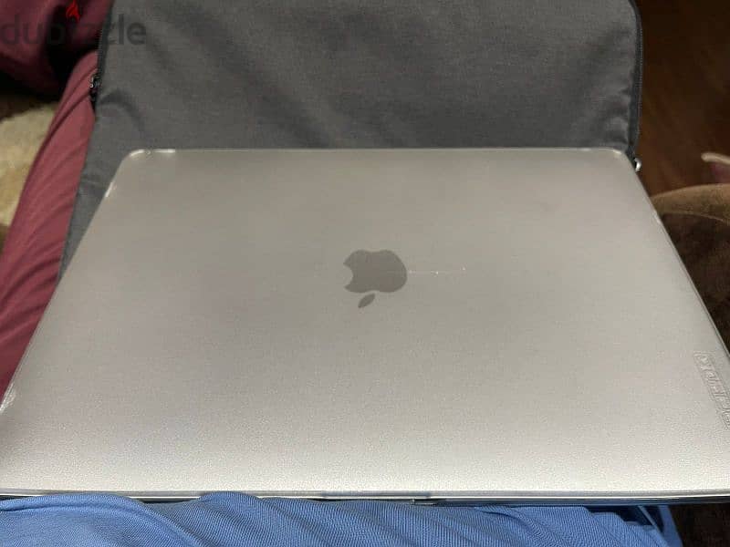 MacBook pro 13inch M1 256 g 2