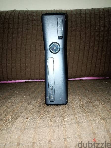 Xbox 360 Slim 1
