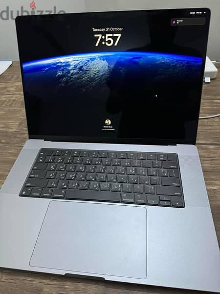 Macbook pro 16inch Space Grey (early 2023 version) 1