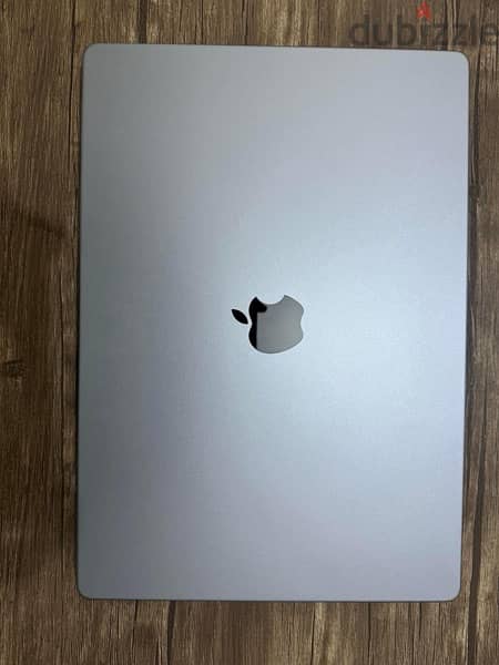 Macbook pro 16inch Space Grey (early 2023 version) 2