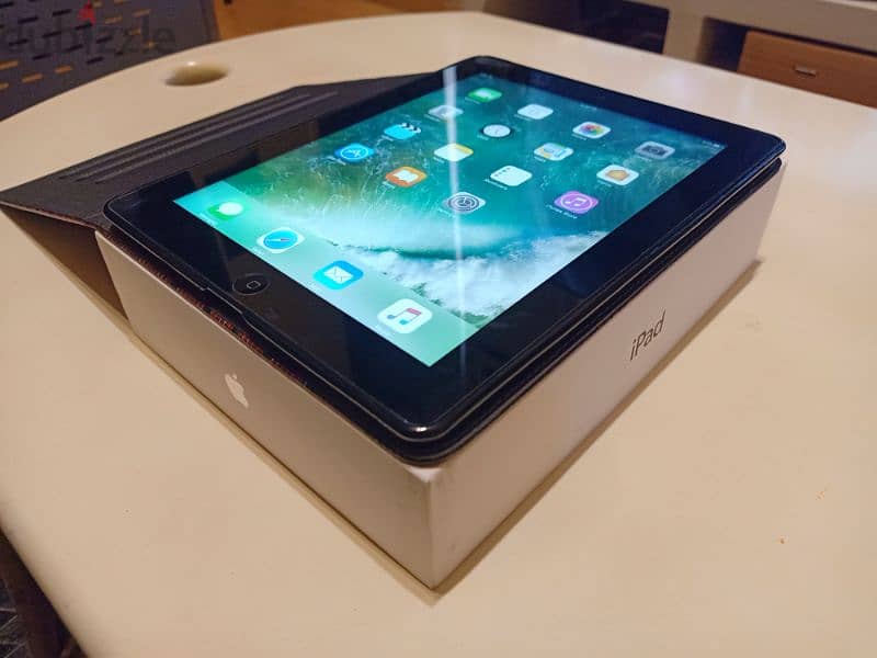 IPAD 4 PERFECT CONDITION WI-FI ONLY 0
