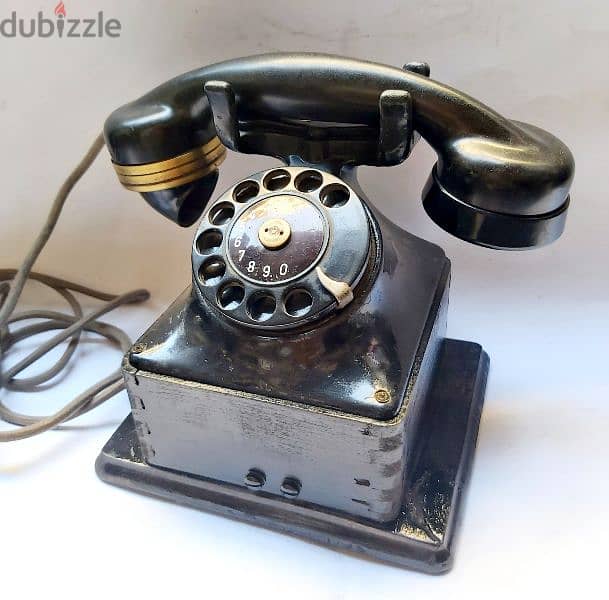 أقدم تليفون خشبى بلجيكي وشغال 2