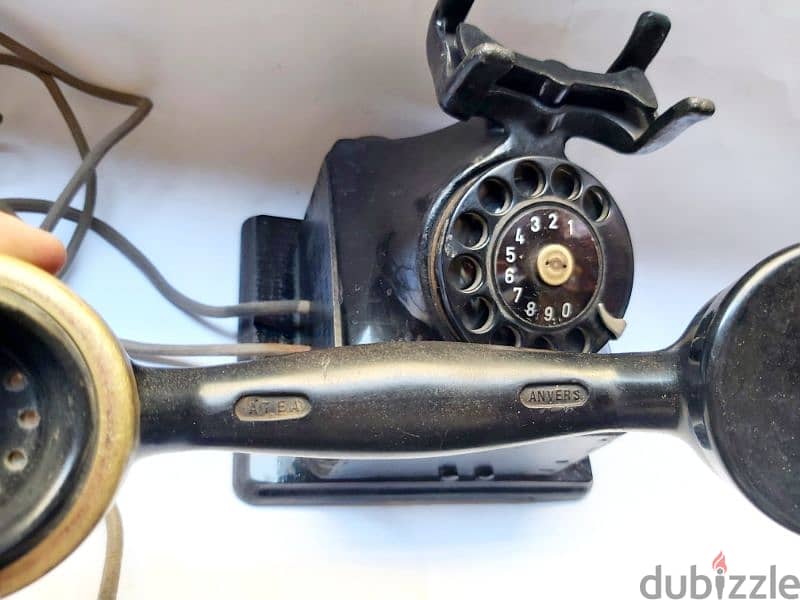 أقدم تليفون خشبى بلجيكي وشغال 5