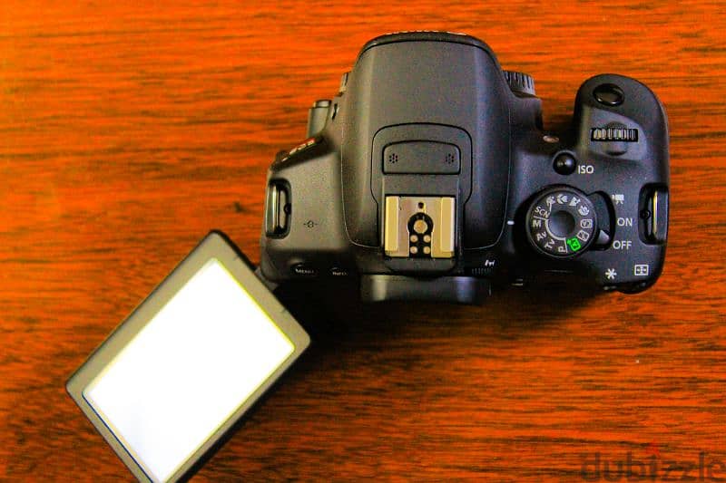 Canon 700D T5i + Lens 18_55 STM الاصدار الامريكي 1