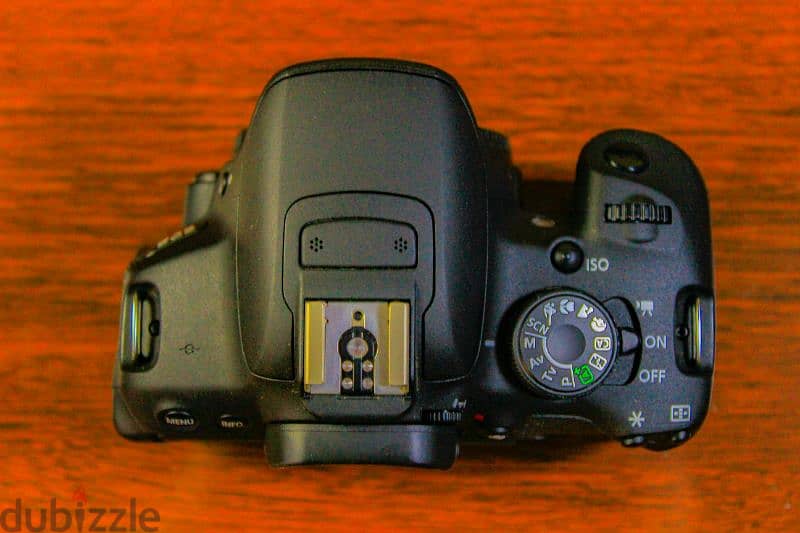 Canon 700D T5i + Lens 18_55 STM الاصدار الامريكي 2