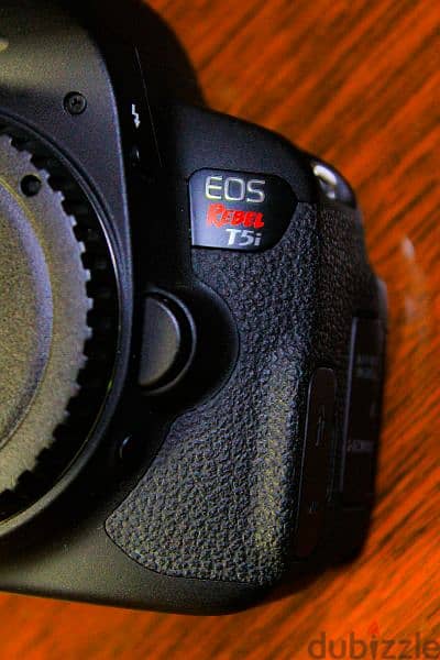 Canon 700D T5i + Lens 18_55 STM الاصدار الامريكي 3