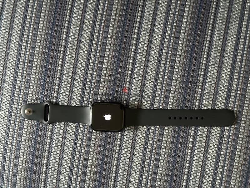 Apple Watch Series 7 (GPS + Cellular) 45mm 1