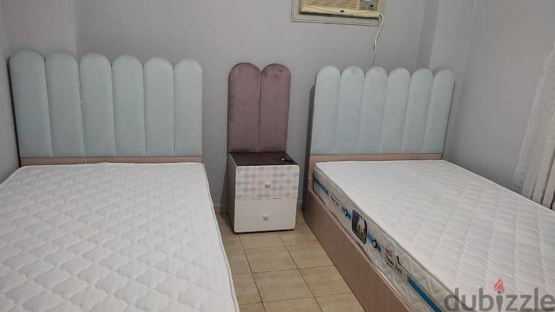 غرفة نوم أطفال كاملة ٢ سرير خشب زان لم تستخدم 2