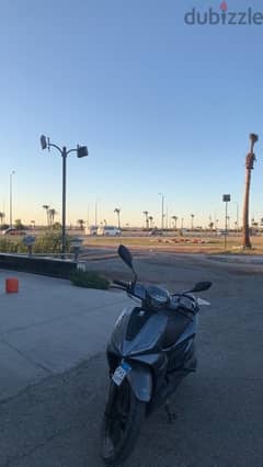 scooter x max 150cc 0
