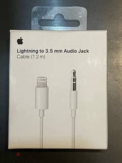 Original Apple Lightning to 3.5 mm Audio Cable (1.2m) - White 0