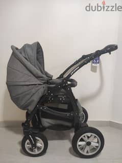 stroller and car seat