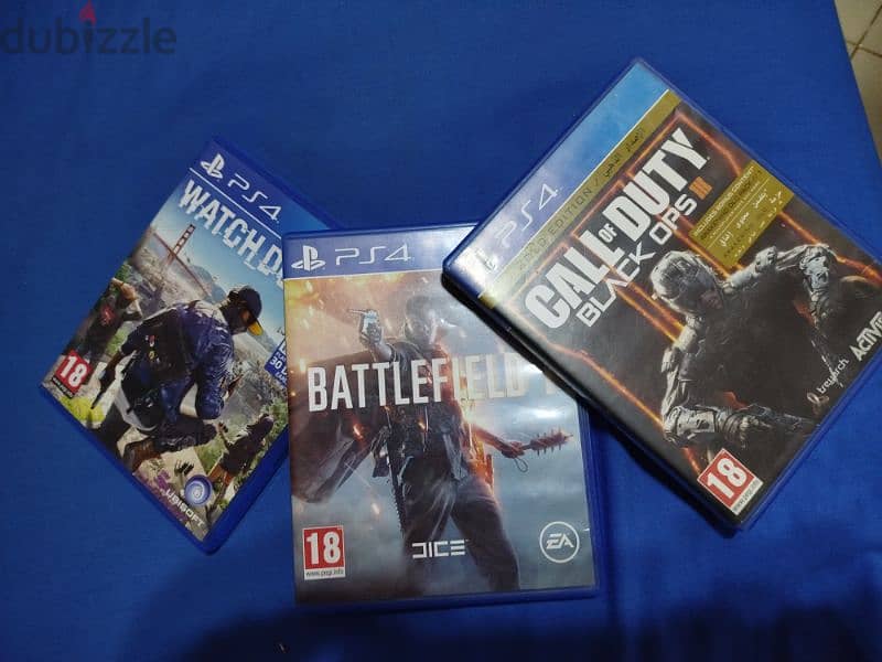 play station 4 for sale + 3 cds 2
