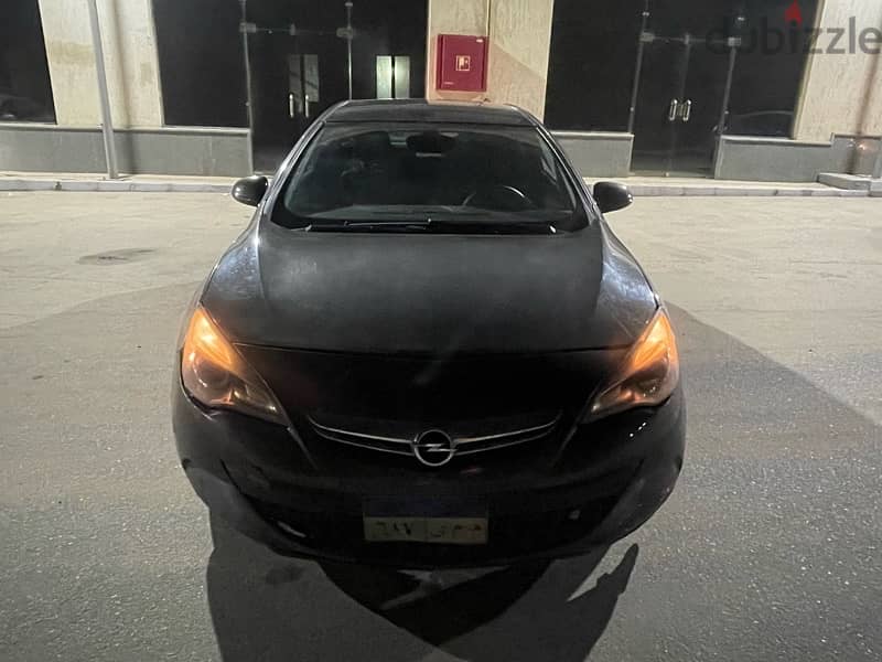 Opel Astra Gtc Coupe 2013 8