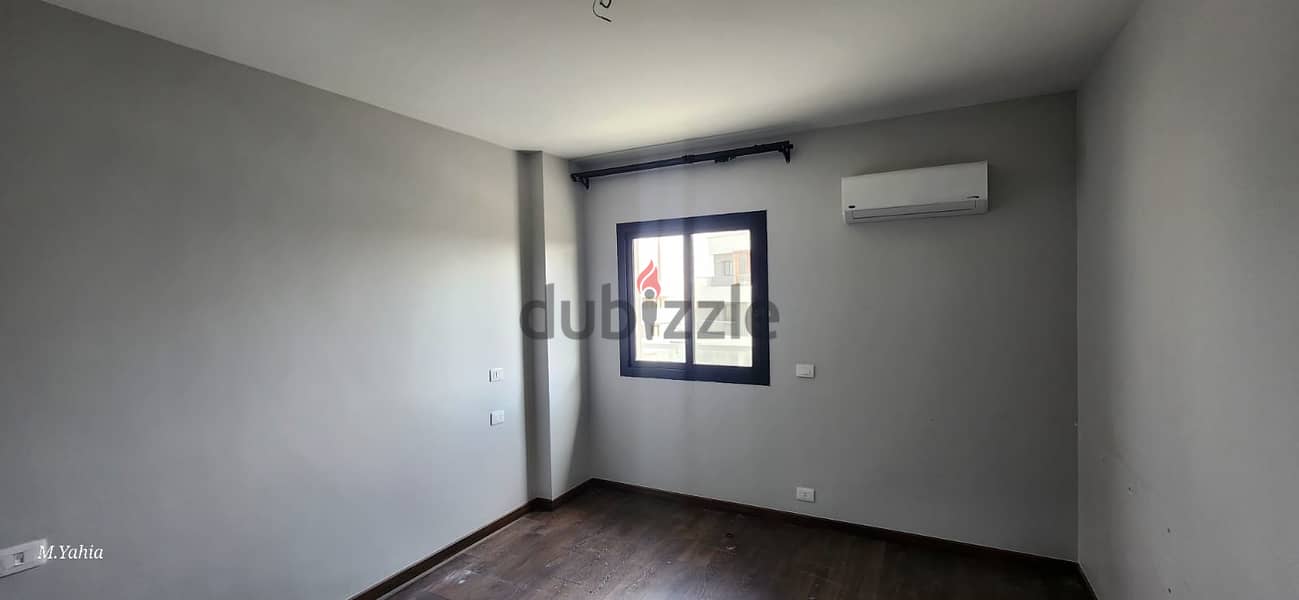 For rent studio apartment with kitchen and ac’s in villette sodic sky condos compound new cairo 4