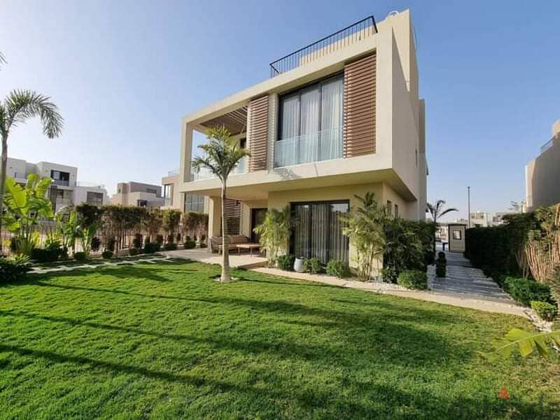 Villa for sale, ready to move, in Sodic East Shorouk Compound 4
