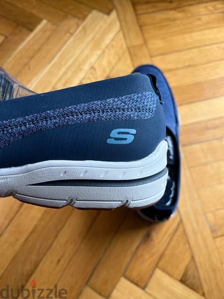 SKECHERS RELAXED FIT Air-Cooled 6